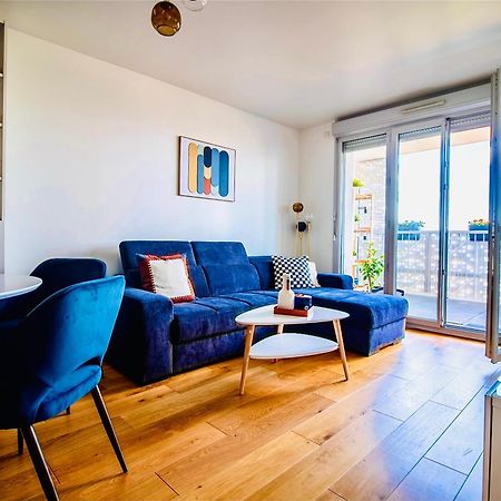 Luxury 2 Rooms Apartment With Balcony ピュトー エクステリア 写真