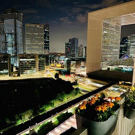 Luxury 2 Rooms Apartment With Balcony ピュトー エクステリア 写真
