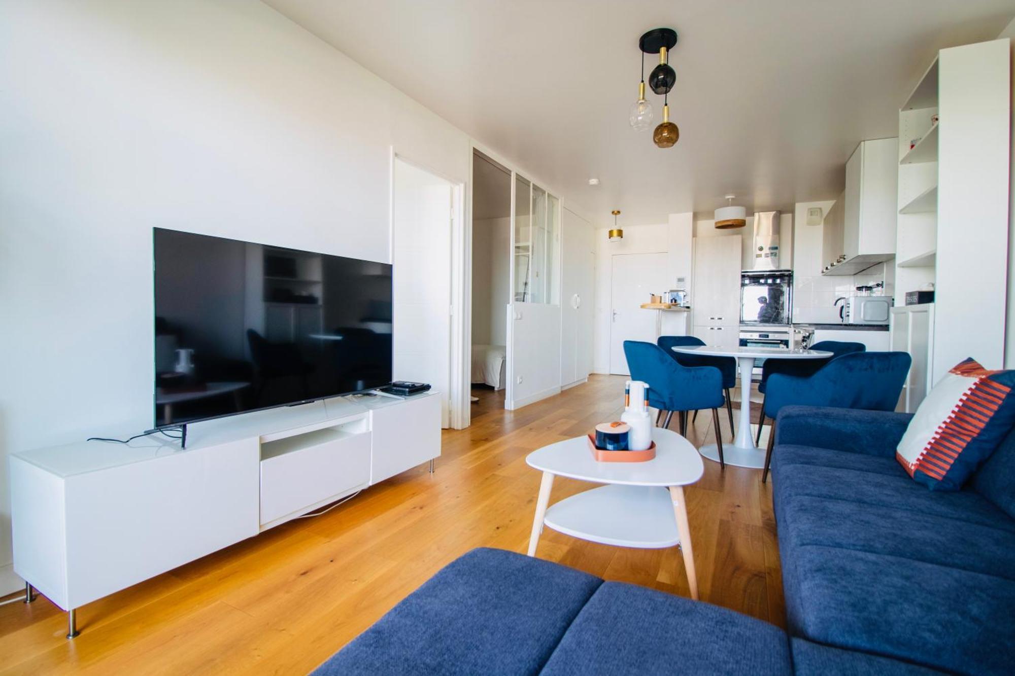 Luxury 2 Rooms Apartment With Balcony ピュトー エクステリア 写真