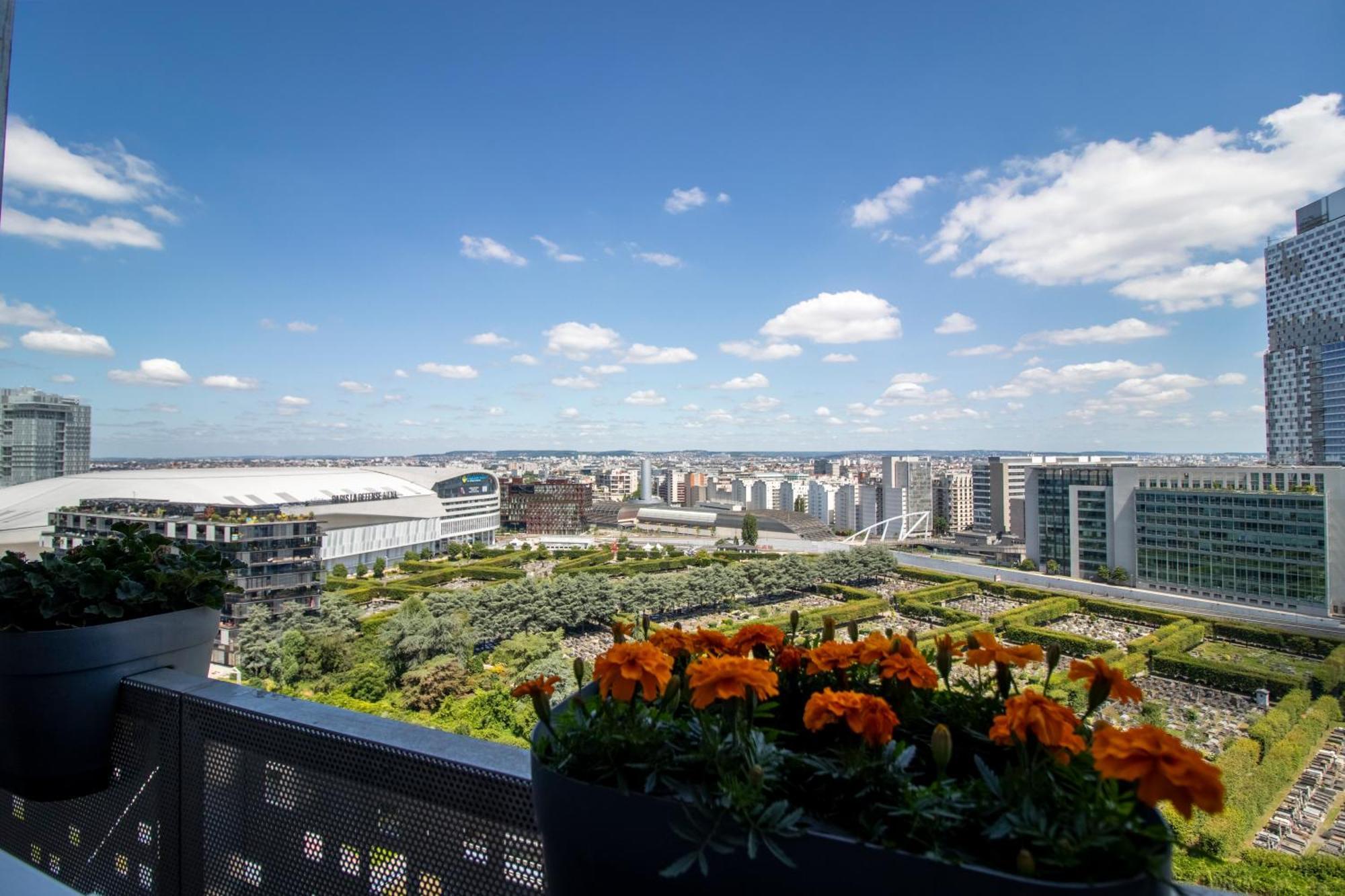 Luxury 2 Rooms Apartment With Balcony ピュトー エクステリア 写真
